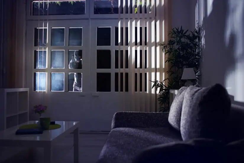 The Top 5 Ways That Burglars Can Tell That There Is No One At Home